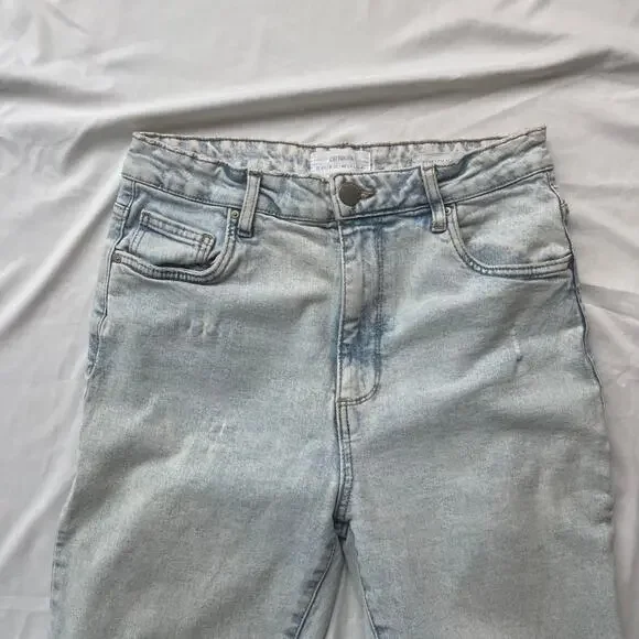 Cotton on mom jeans - Picture 2 of 5